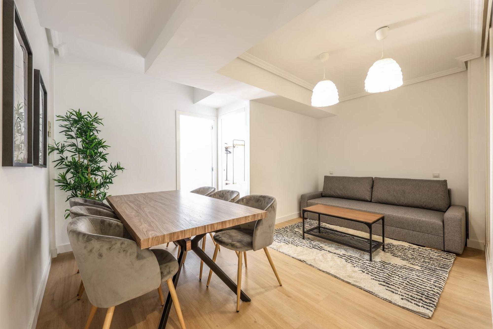 Apartamentos Reformados En Tirso De Molina Act Madrid Kültér fotó